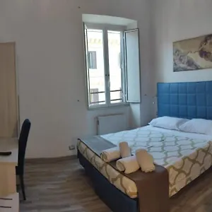 Station Bed and breakfast Roma